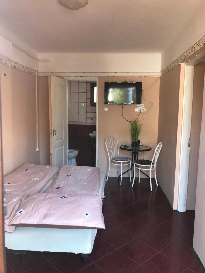 Hajdúszoboszló Edu Apartman מראה חיצוני תמונה
