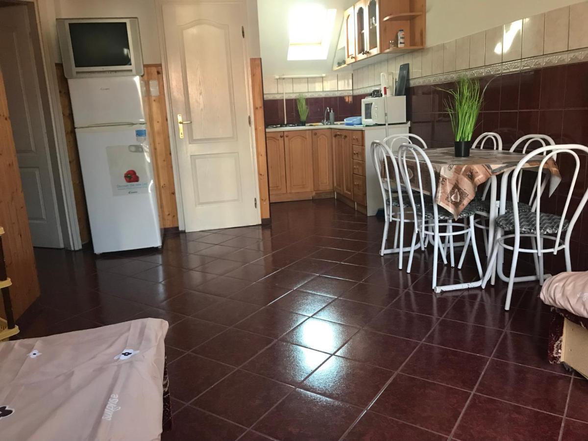 Hajdúszoboszló Edu Apartman מראה חיצוני תמונה