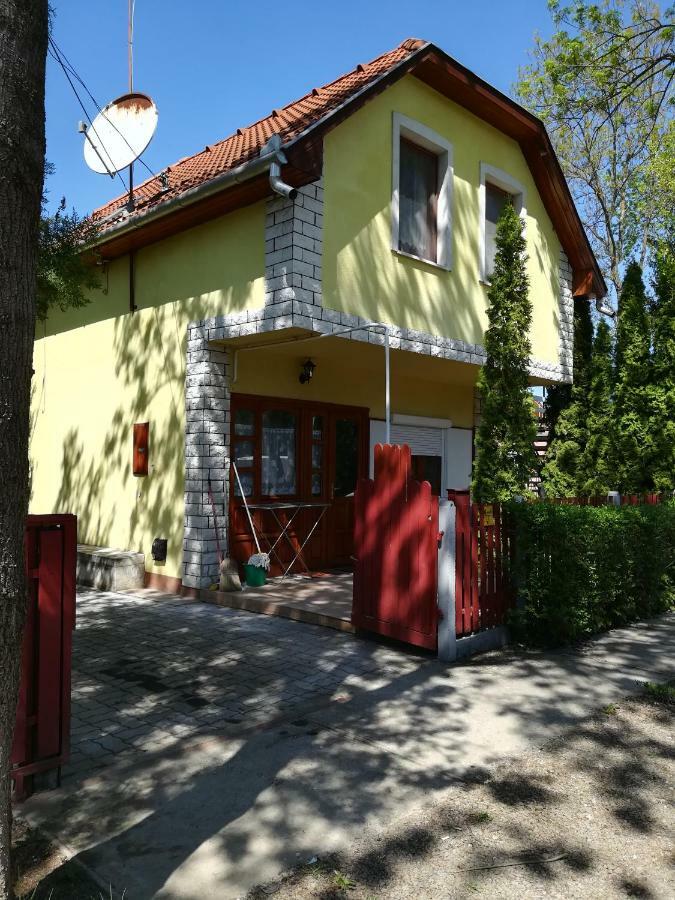 Hajdúszoboszló Edu Apartman מראה חיצוני תמונה